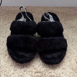UGG Black Fluff Yeahs